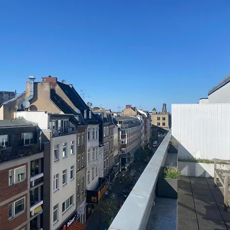 Penthouse At Cathedral Appartement *