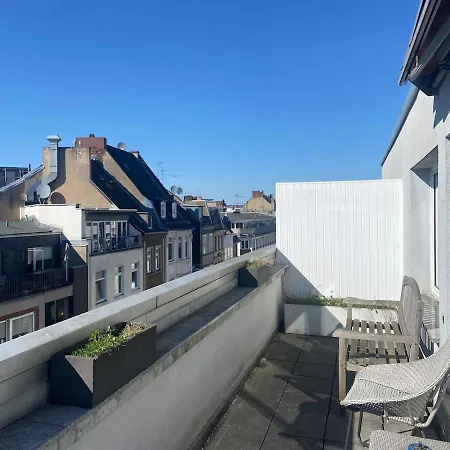 Penthouse At Cathedral Appartement *