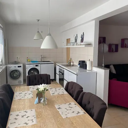 Penthouse At Cathedral Appartement