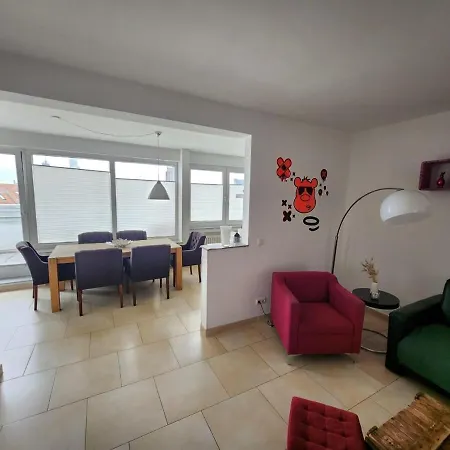 Penthouse At Cathedral Appartement