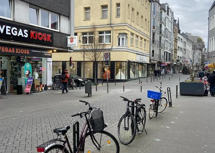 Апартаменты Penthouse At Cathedral