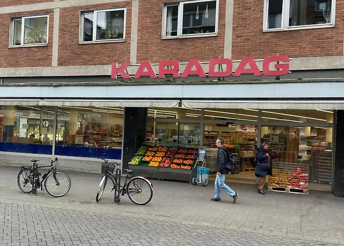 Апартаменты Penthouse At Cathedral Кёльн