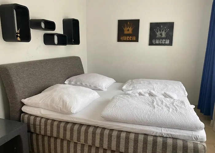 Апартаменты Penthouse At Cathedral Кёльн